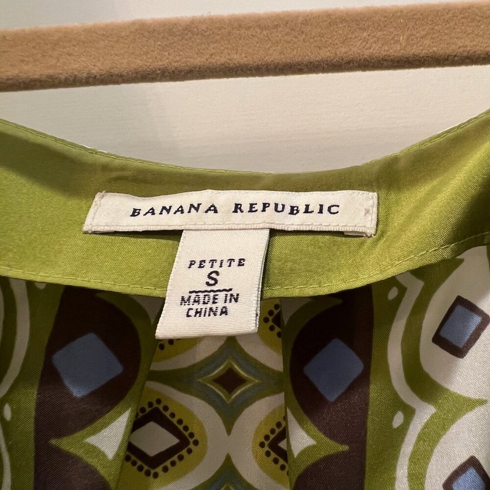 Banana Republic Green Summer Blouse Size - Small (Petite) - Picture 3 of 4